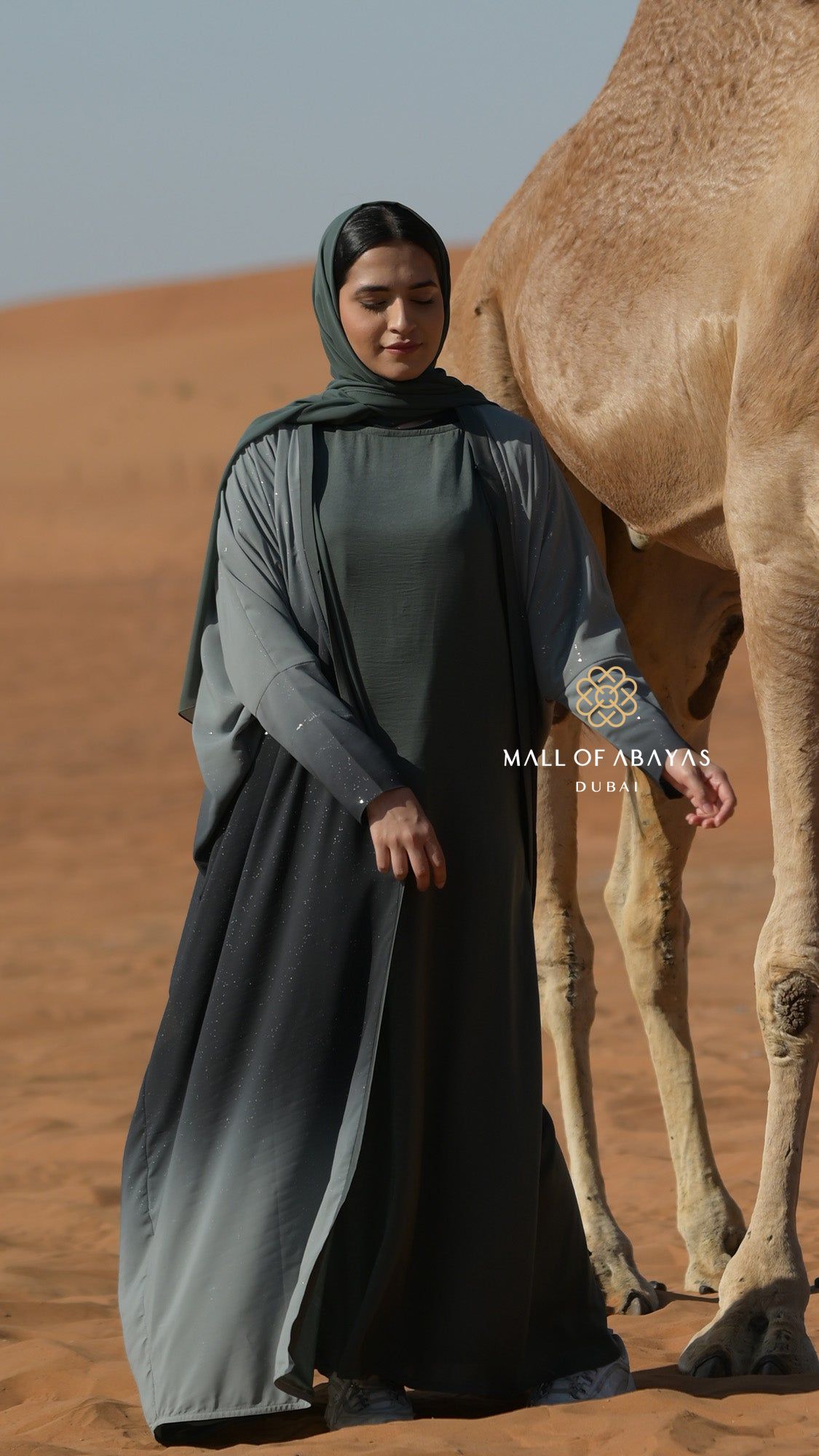 Deep Olive Embellished Abaya - 092634