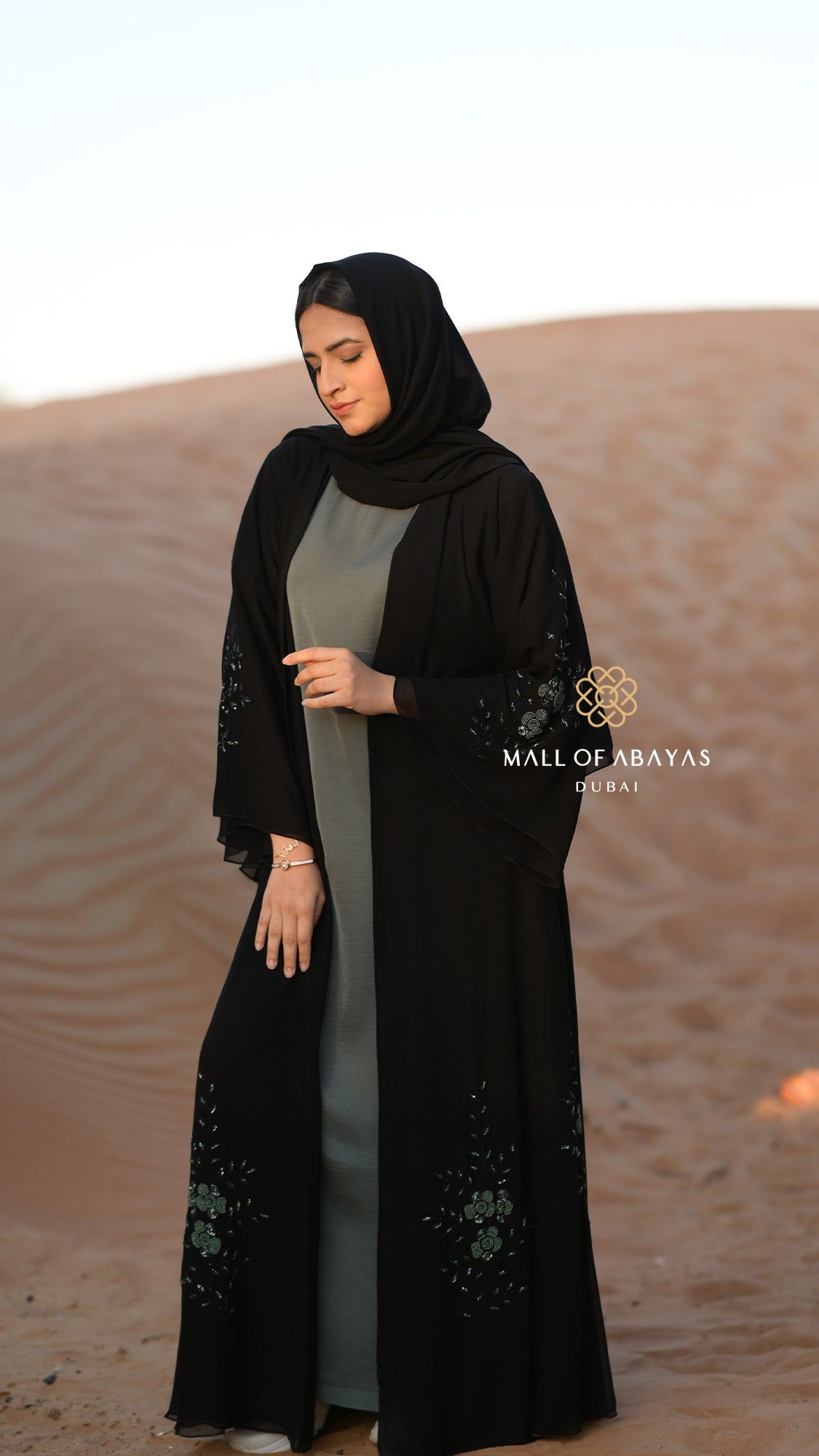 Black Floral Embellished Layered Abaya Set - 092638