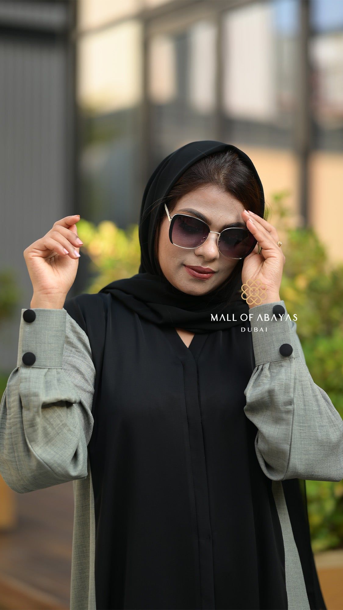 Black &amp; Grey Statement Sleeve Abaya 092646