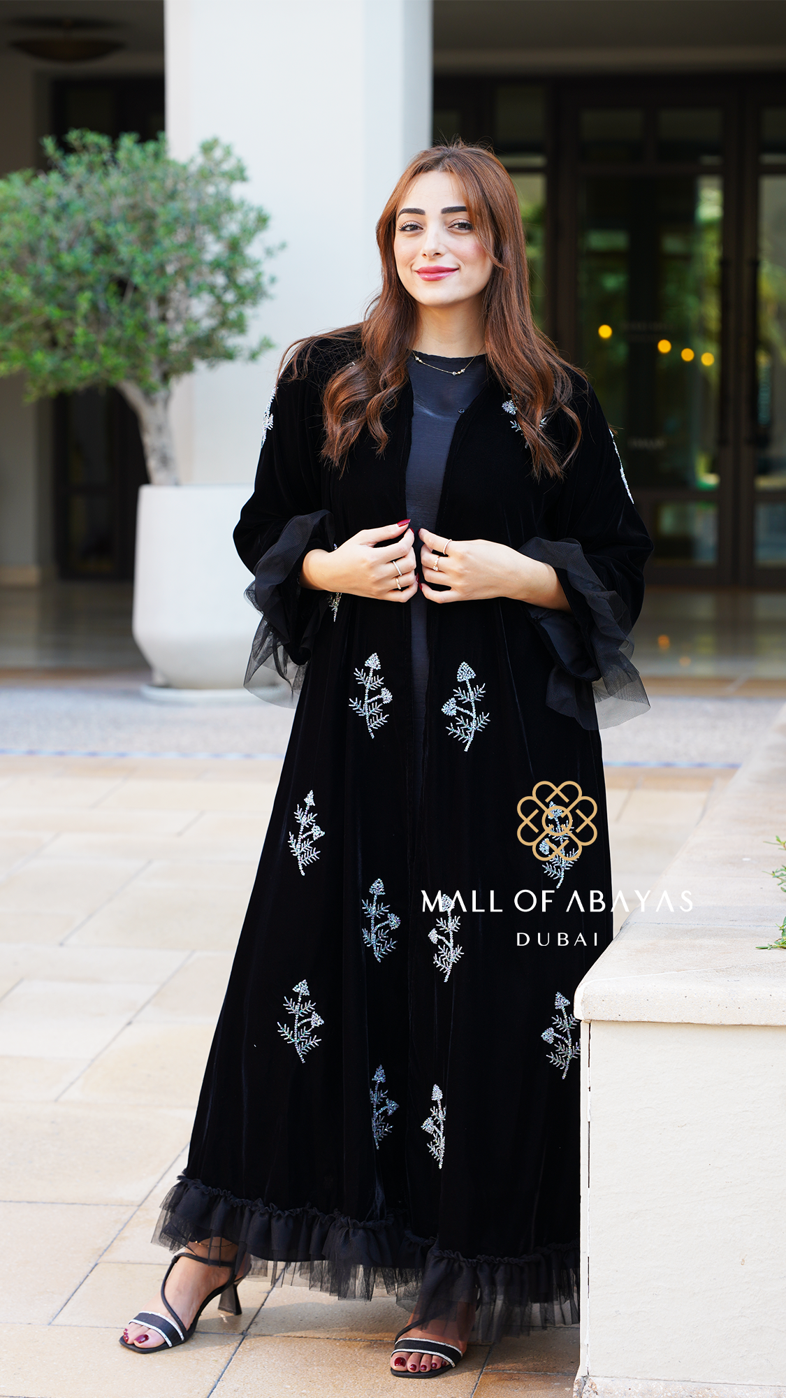 Black Velvet Floral Embroidered Abaya - 092653