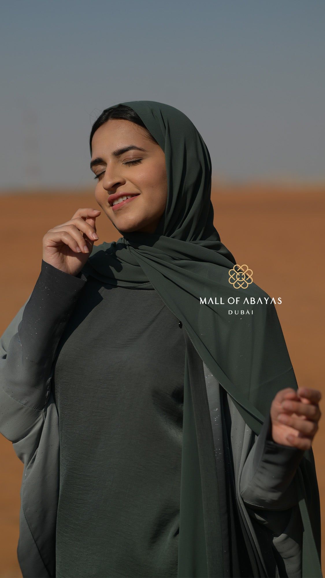 Deep Olive Embellished Abaya - 092634