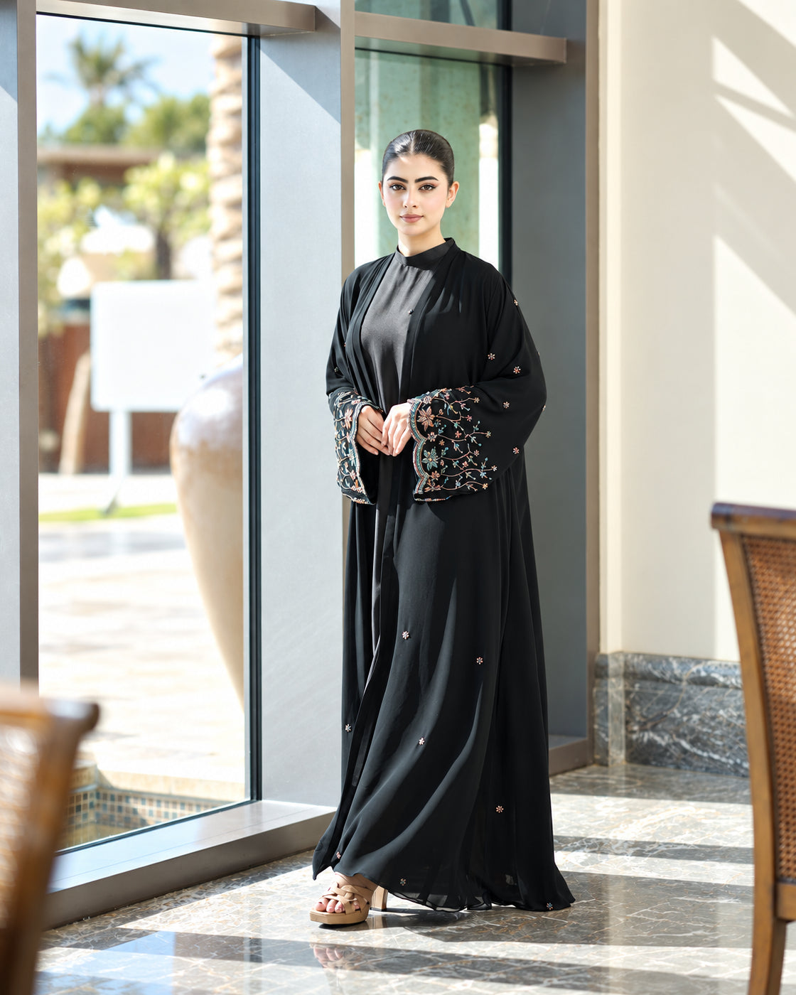 Black Chiffon Floral Embellished Abaya - 0926143