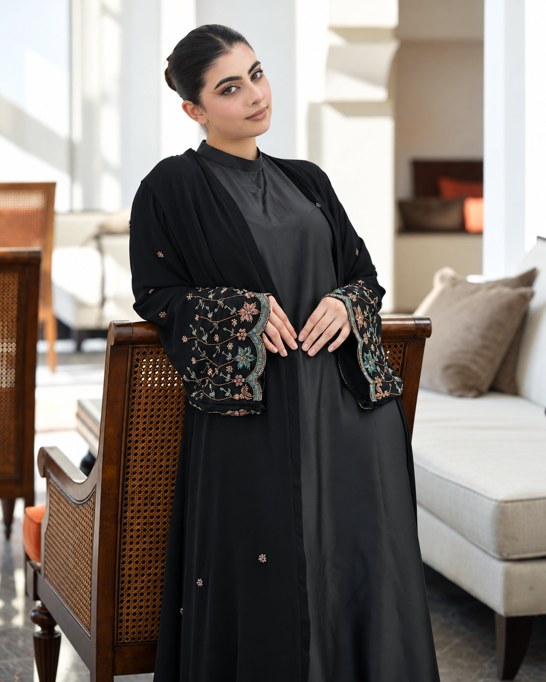 Black Chiffon Floral Embellished Abaya - 0926143