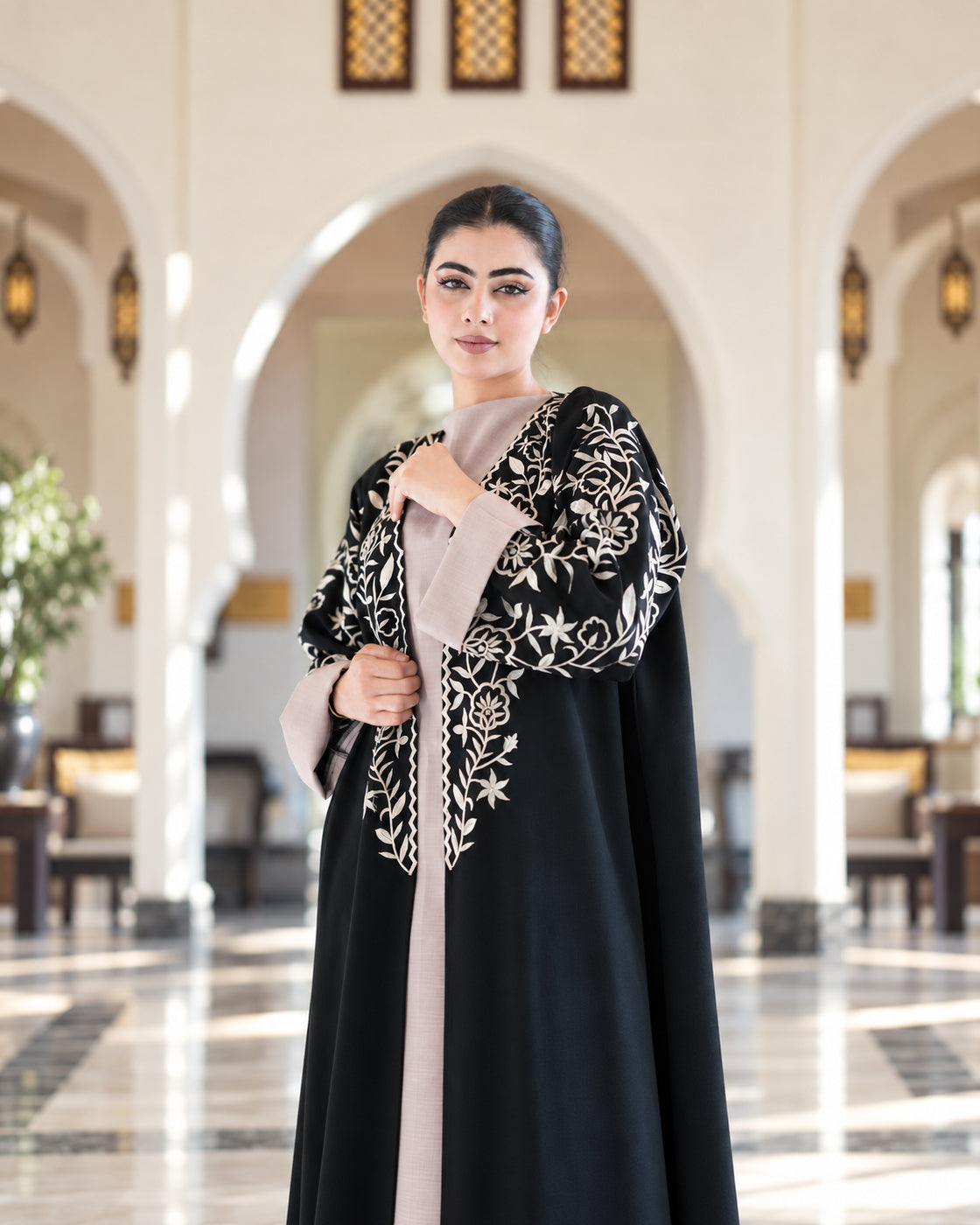 Black Floral Embroidered Abaya Set - 0926171