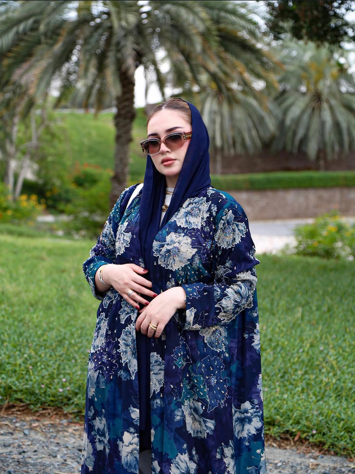 Navy Blue Floral Embellished Abaya - 0926117