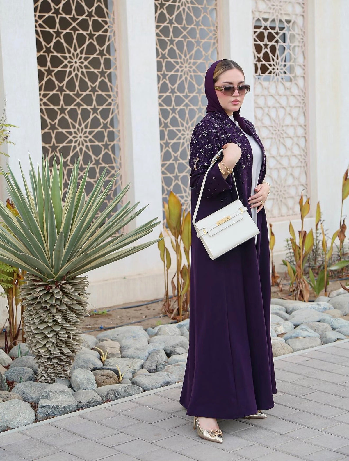 Royal Plum Floral Embellished Open Abaya - 0912119