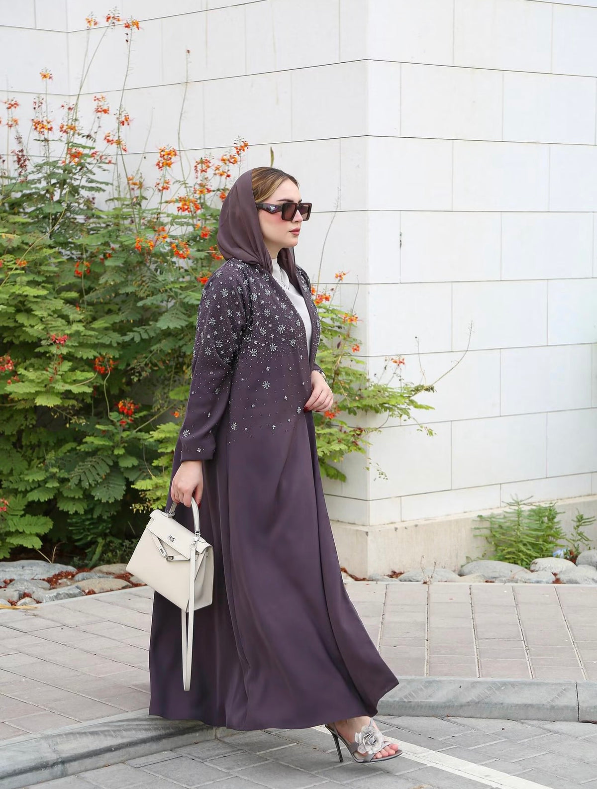 Smoky Mauve Floral Crystal Embellished Open Abaya - 0926120