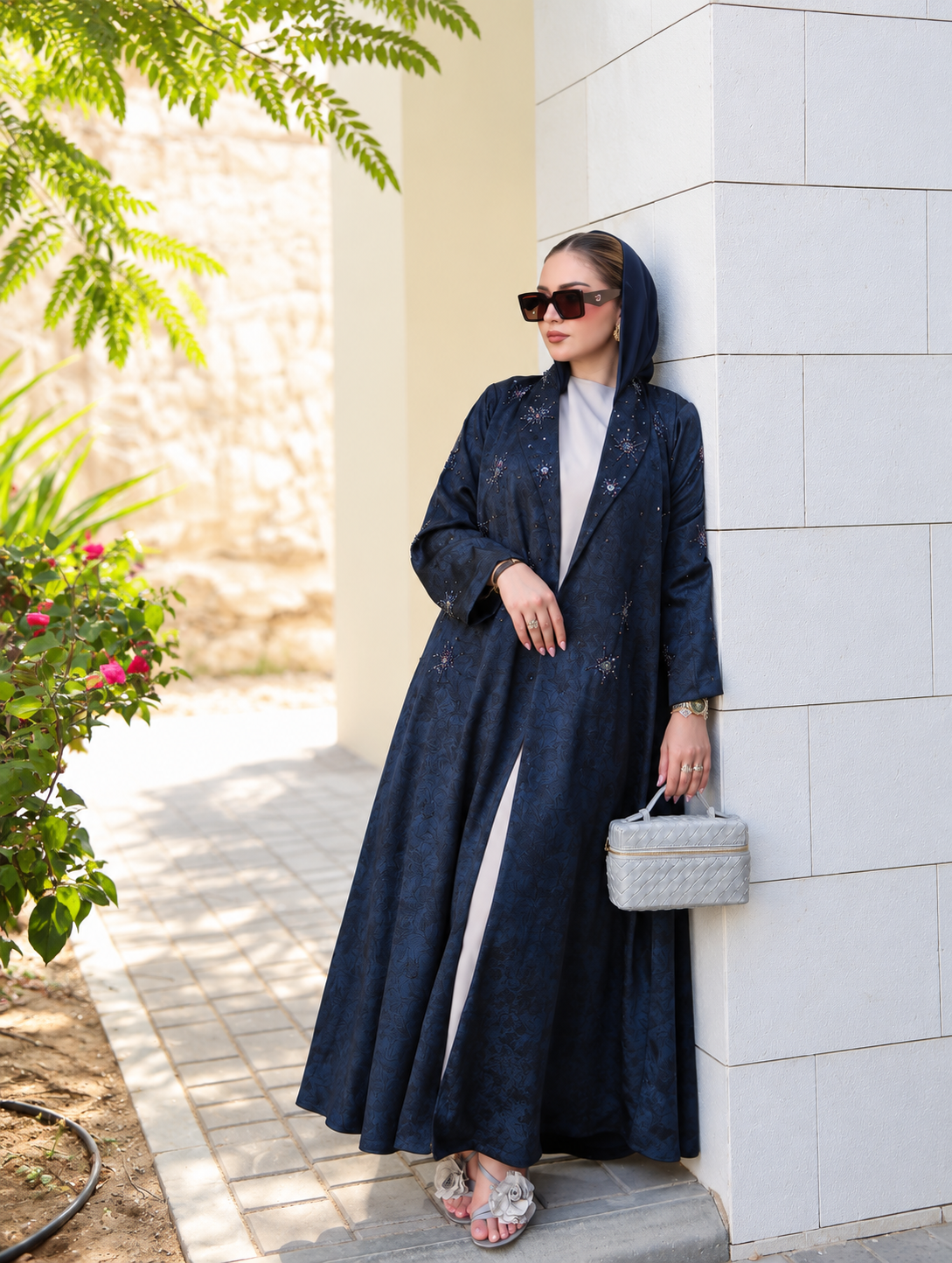 Midnight Navy Embellished Jacquard Abaya - 0926125