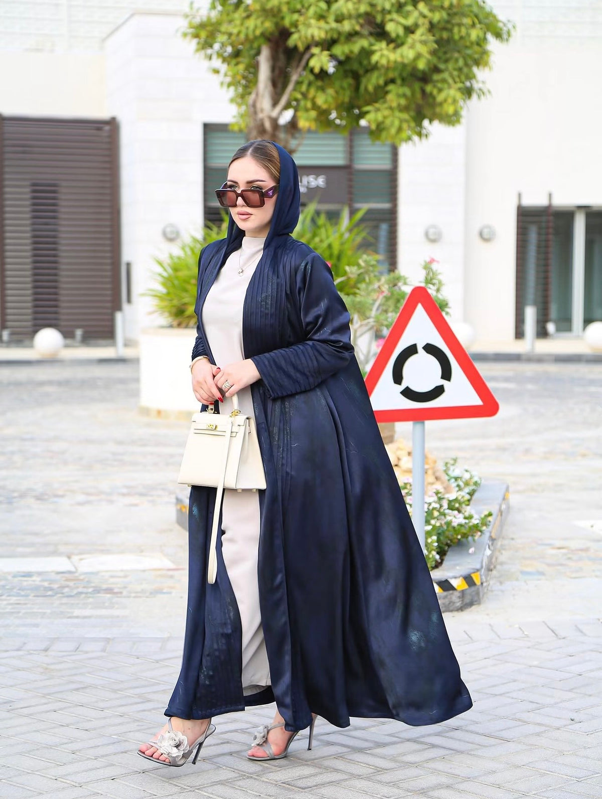 Navy Blue Pleated Textured Hooded Abaya - 0926136