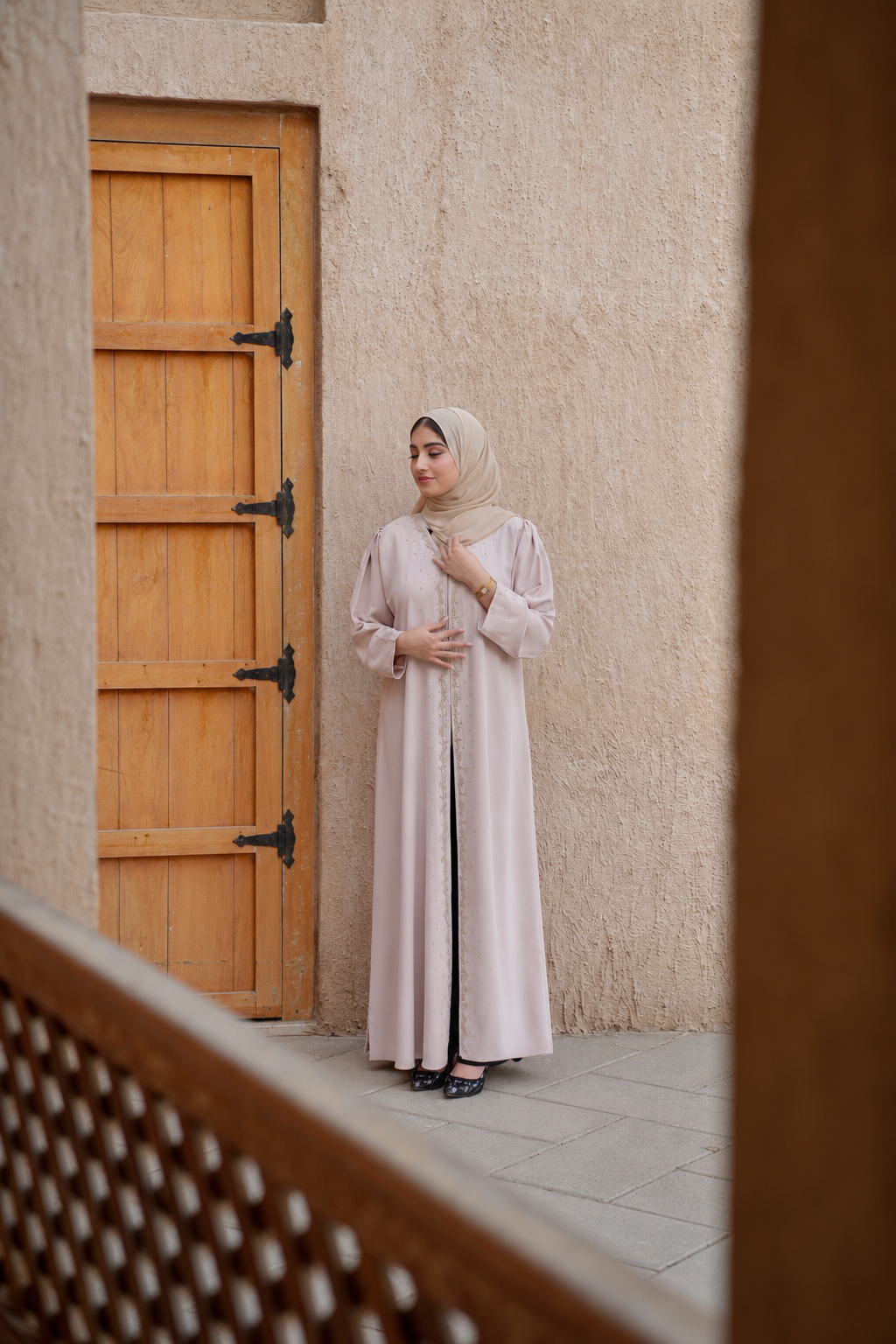 Blush Pearl Embellished Abaya Set - 0926159