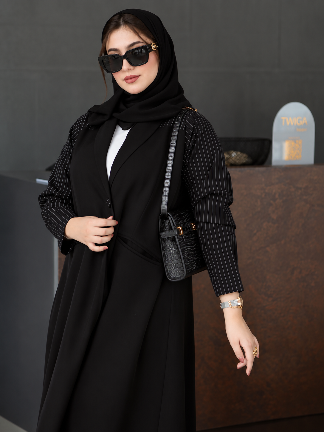 Black Pinstripe Sleeve Blazer Abaya 0926190