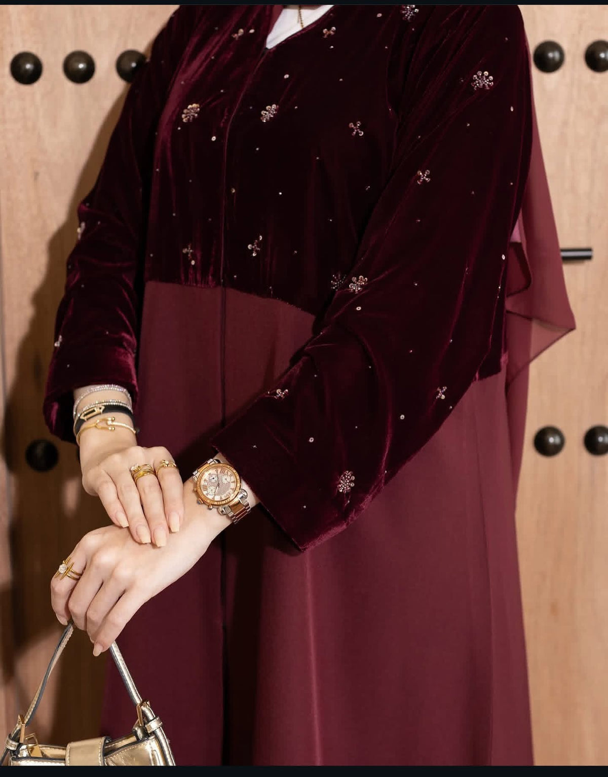 Maroon Velvet & Nida Embellished Abaya Set - 0926200
