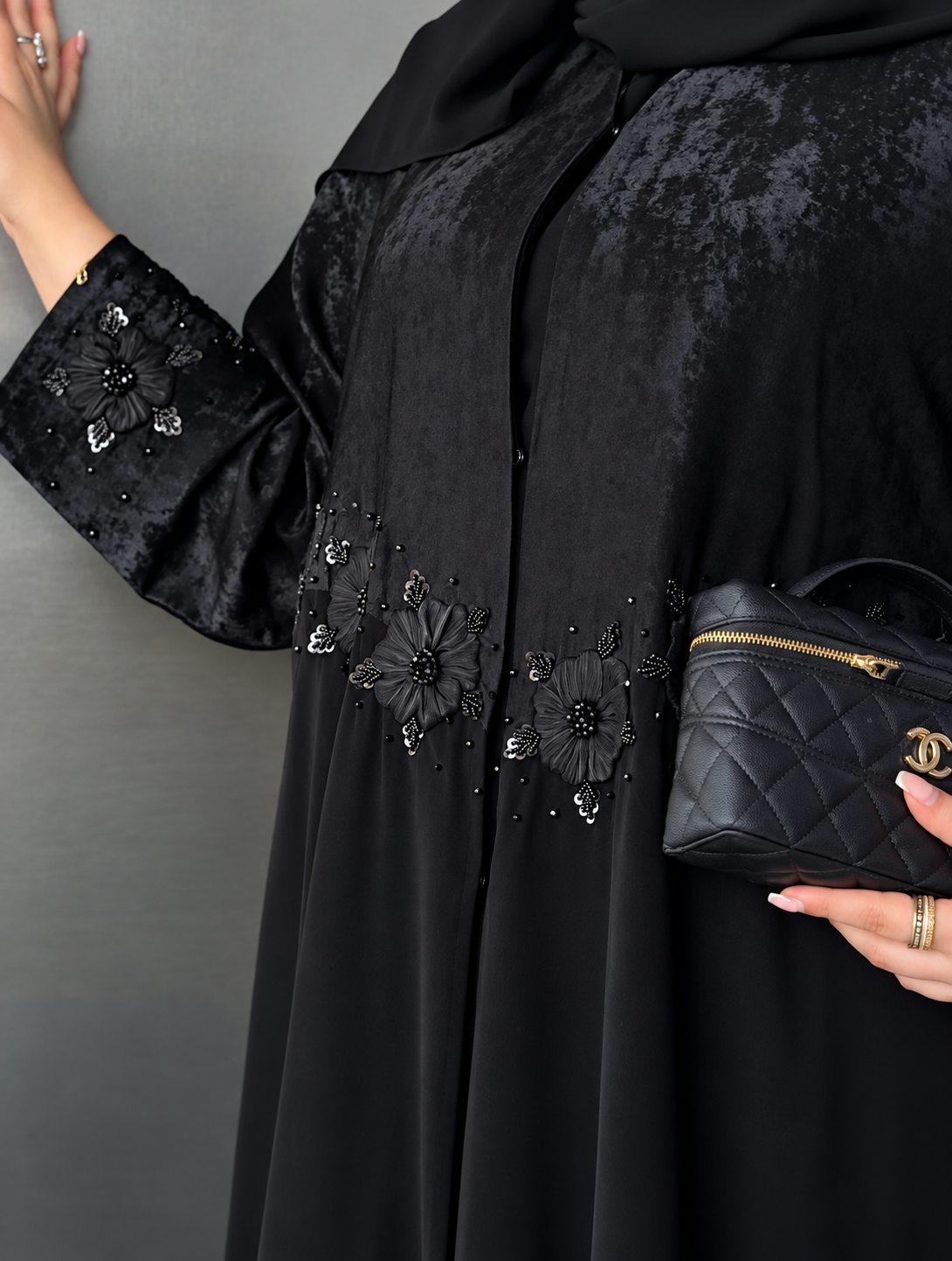 Black Ajwa & Turkish Silk Floral Embellished Abaya - 0926201