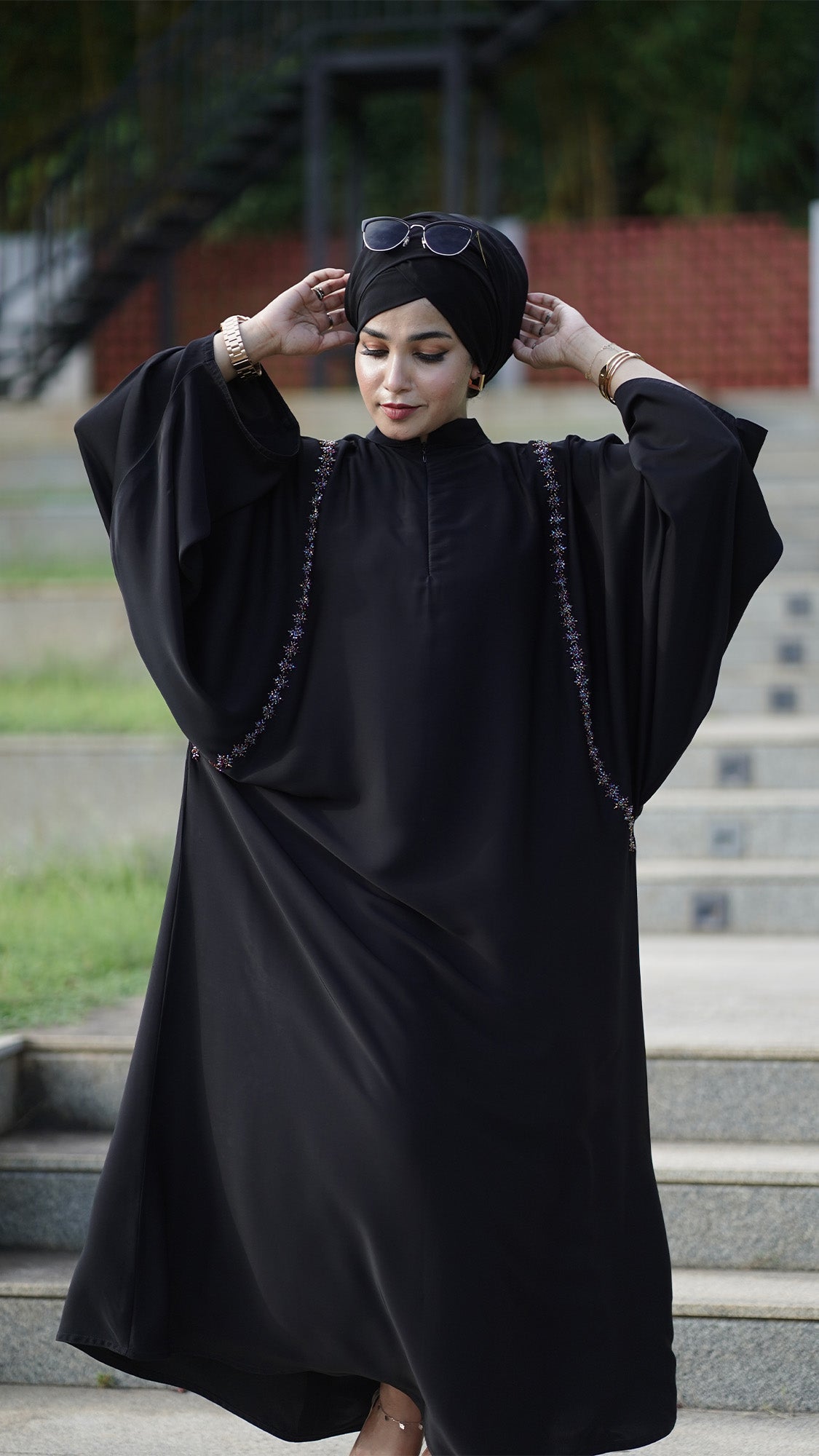 Black Embellished Statement Abaya - 0926109