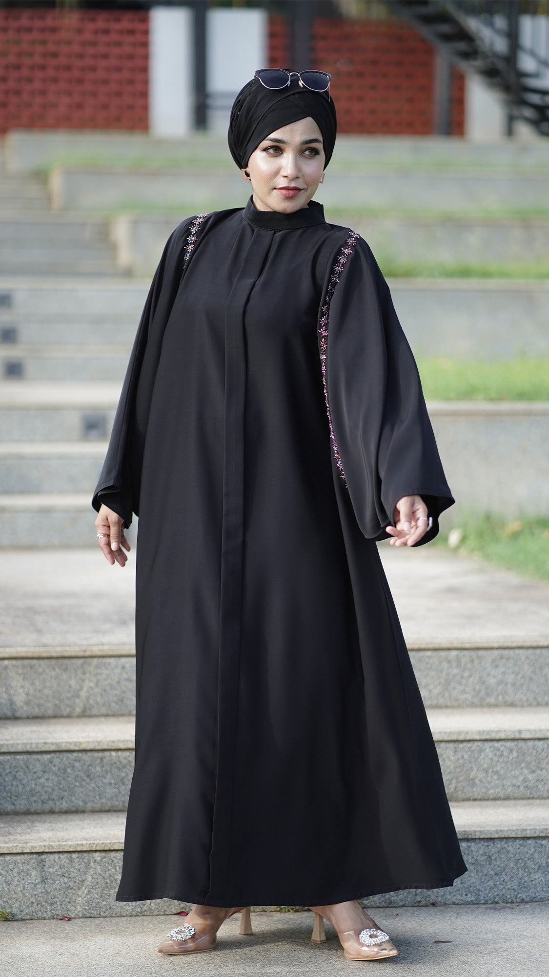 Black Embellished Statement Abaya - 0926109